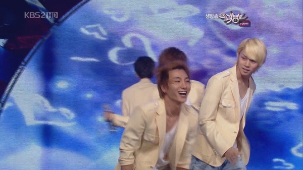 100716.KBS2.MusicBank.SJ.NoOther[DDH][11-25-05].jpg