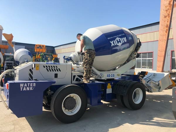 AS-3.5 Self Loader Mixer to Indonesia.jpg