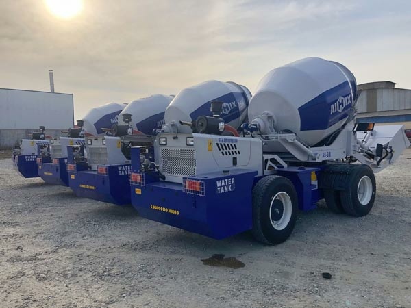 delivering 4 sets of self loading mixers to Malaysia.jpg