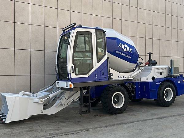 AS-3.5 Self  Loader Mixer in Bolivia.jpg