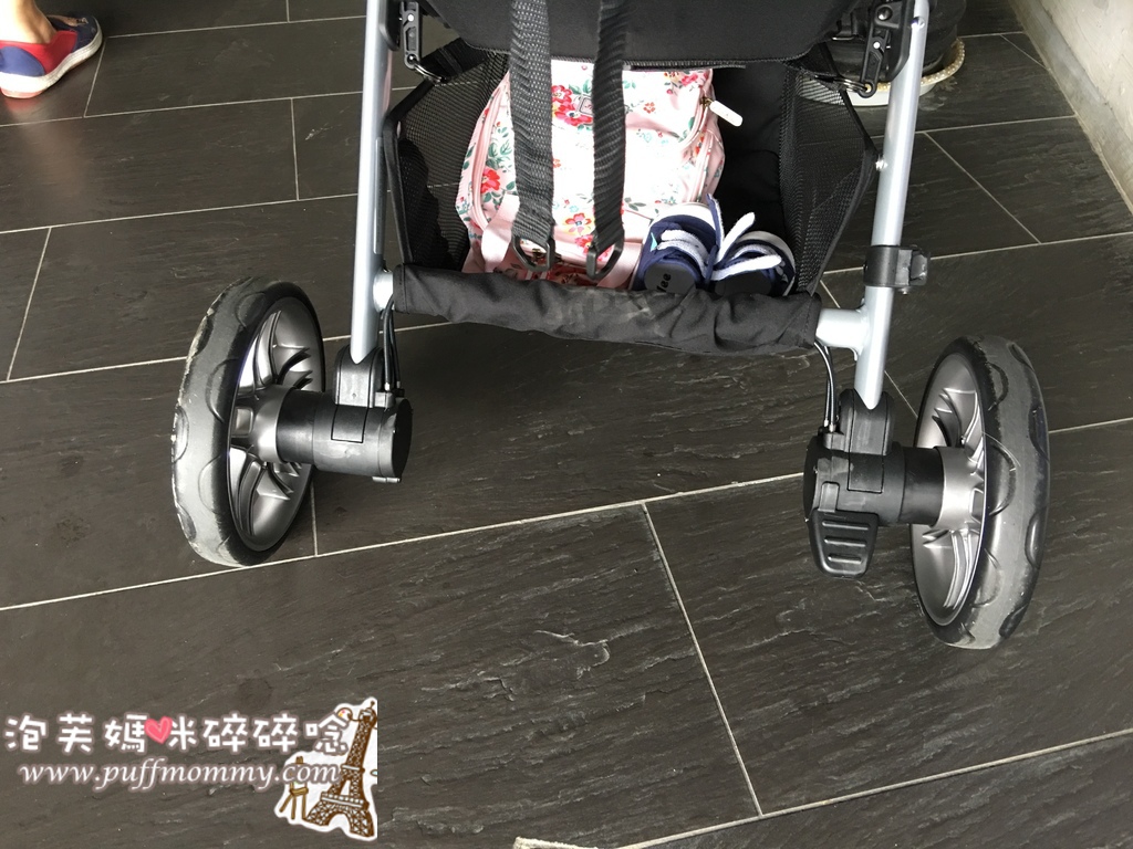 Britax B-Agile 3 & B-Safe 35 Elite Travel System 2016+餐盤