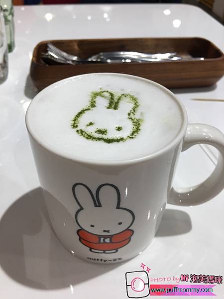 2017/04/18 miffy x 2% CAFE環球桃園A8店