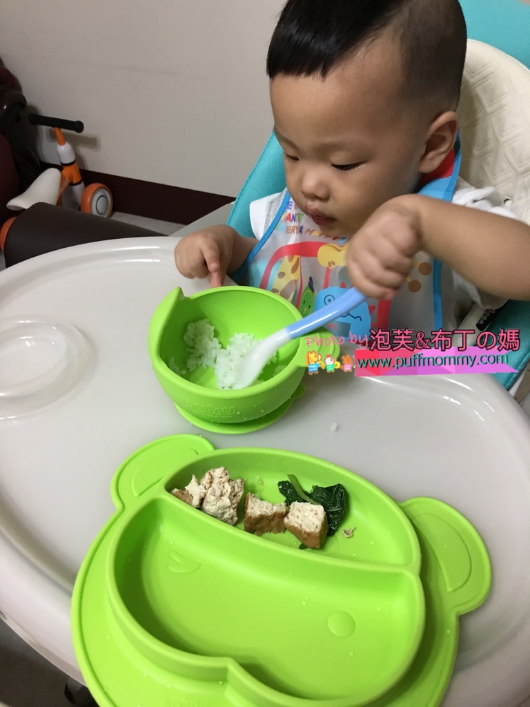 PUKU Egg多功能成長型高腳餐椅&魔吸碗&矽膠防滑餐墊 PUKU Egg多功能成長型高腳餐椅&魔吸碗&矽膠防滑餐墊