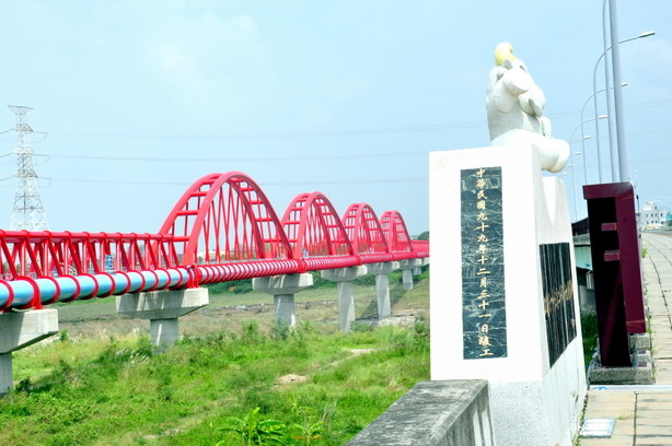 蒹葭蒼蒼、芒花飛揚---再見曾文溪畔芒草水岸