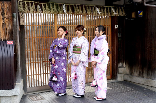 日本京都自由行--走錦市場、花見小路發現建仁寺