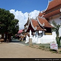 D02-084-Wat Jetlin.JPG