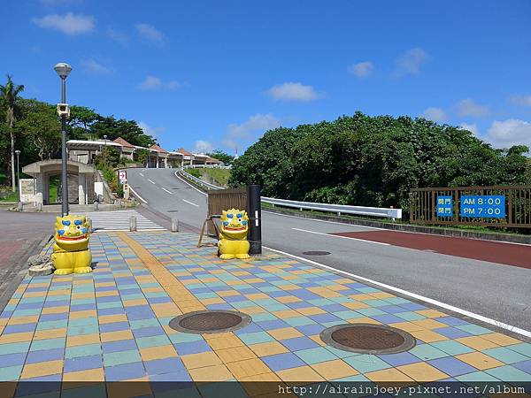 D06-219 舊海軍司令部壕公園.jpg