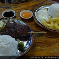 D07-099 Lolo Nonoy's Food station.JPG