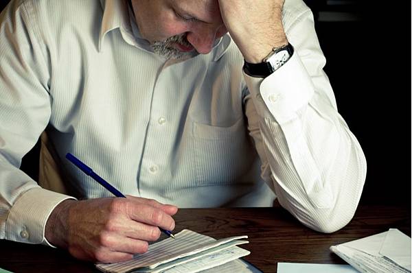 你有破財命嗎？紫微斗數解析一生財物損失的危險信號！