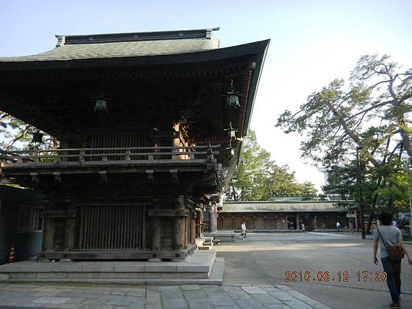 白山神社に着いた。