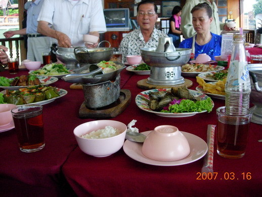 遊湄蘭河配晚餐