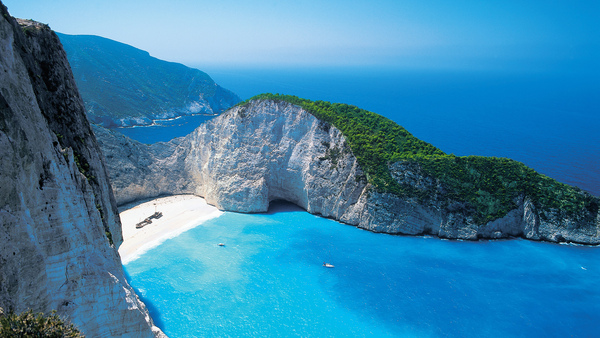 shipwreck-beach-zakynthos-greece-wallpaper-1920x1080.jpg