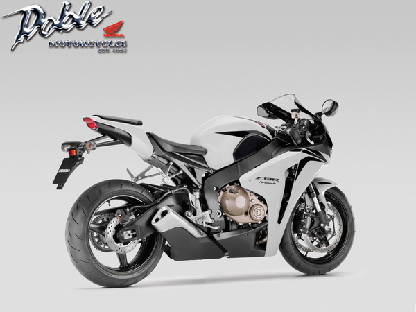 4_3_Honda_CBR1000RR_Fireblade_Motorcycle_White.jpg