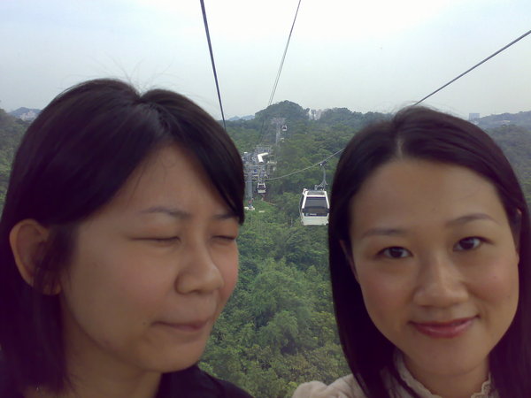 ava on gondola.jpg
