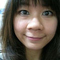 剪瀏海..鬥雞眼了嗎.JPG