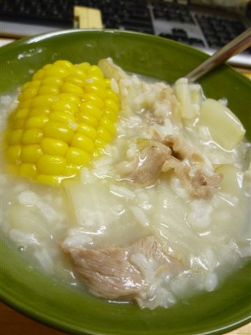 今天身體不適所以我煮了粥,很好吃.JPG