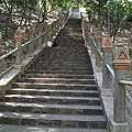 搭客運到40公里外的Udong Mountain, 這裡曾是柬埔寨的古都