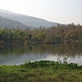 Pru Kradung National Park, 滿有名的一個國家公園, 此為國家公園山腳下的湖, 由於我們錯過了入山時間, 必須在山下露營, 隔天在上山