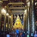 Wat Phra Si Ratana Mahathat, 這是一系列歷史非常久的寺廟, 始於14世紀
