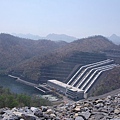 Si Nakharin Reservoir, 非常大的水庫