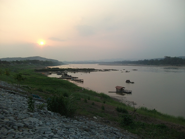 到了泰寮邊境的小鎮, Chiang Khan, 清康, 圖為湄公河, 對面就是寮國