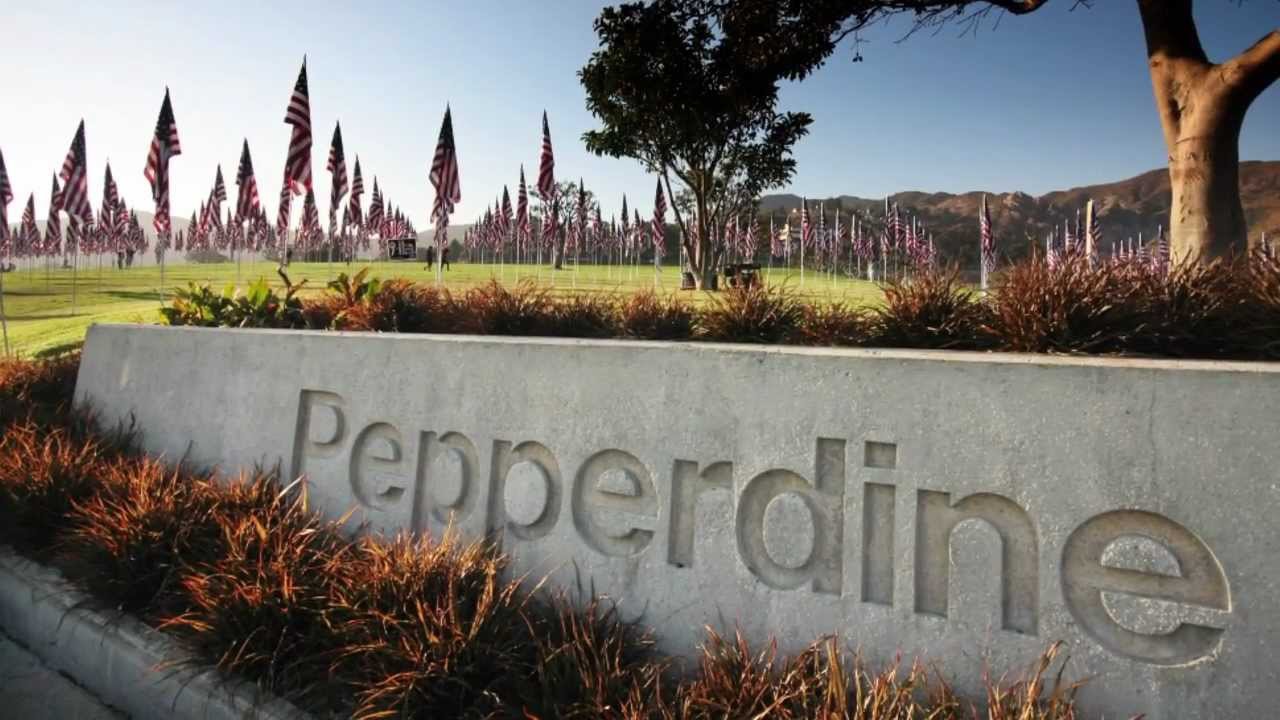 Pepperdine佩柏戴恩大學 - 位於海岸邊的基督學校，校園充滿加州風情