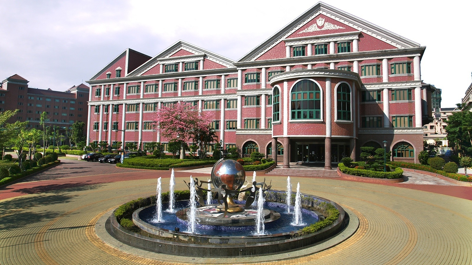 義大國際高中 I-Shou International School - 位於高雄市的IB雙語學校
