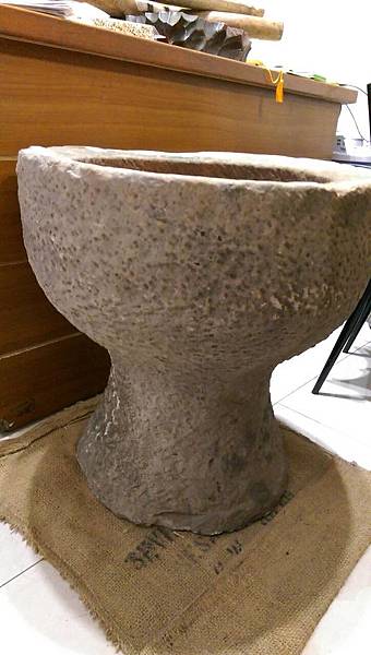 早期大石臼收藏在1021嘣米香 (2).jpg