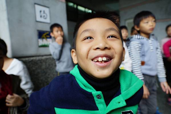 2016 食農教育-古早味爆米香教學-1021嘣米香在南屏國小-康軒文教 (26).JPG 2016 食農教育-古早味爆米香教學-1021嘣米香在南屏國小-康軒文教 (26).JPG