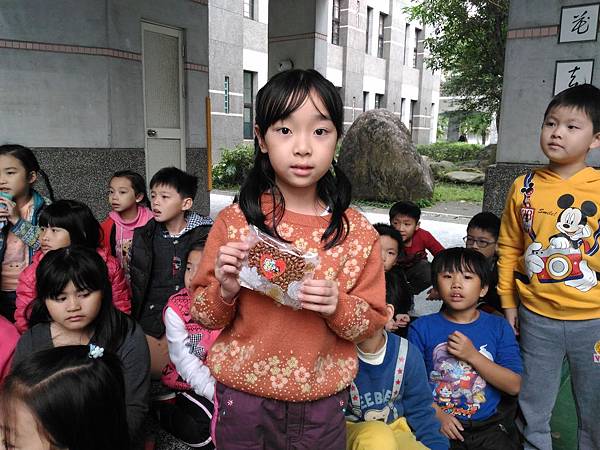 2016 食農教育-古早味爆米香教學-1021嘣米香在南屏國小-康軒文教 (77).jpg 2016 食農教育-古早味爆米香教學-1021嘣米香在南屏國小-康軒文教 (77).jpg