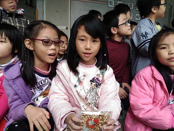 2016 食農教育-古早味爆米香教學-1021嘣米香在南屏國小-康軒文教 (79).jpg