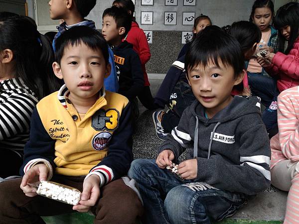 2016 食農教育-古早味爆米香教學-1021嘣米香在南屏國小-康軒文教 (82).jpg 2016 食農教育-古早味爆米香教學-1021嘣米香在南屏國小-康軒文教 (82).jpg