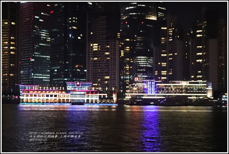 上海外灘夜景-2017-07-07.jpg