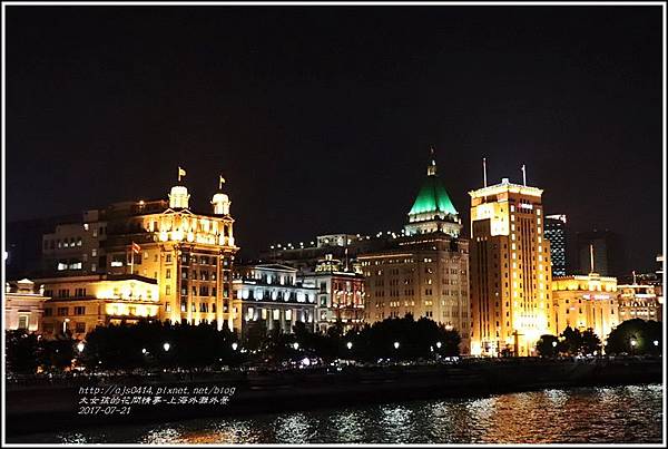 上海外灘夜景-2017-07-29.jpg