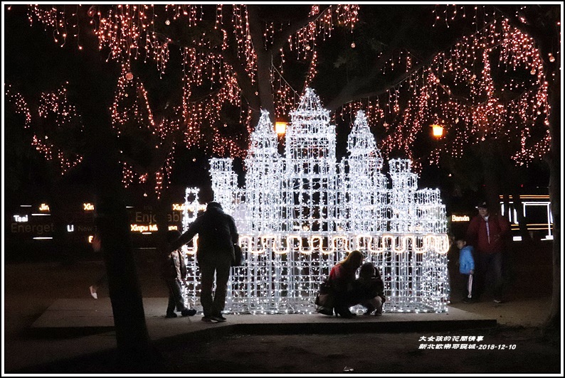 新北歡樂耶誕城-2018-12-48.jpg