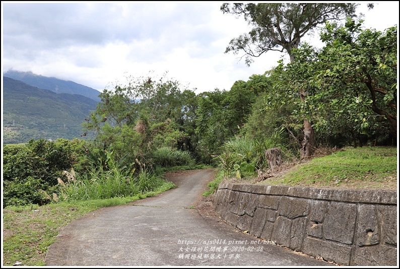 鶴岡梧繞部落大十字架-2020-02-08.jpg