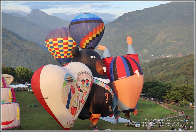 臺灣國際熱氣球嘉年華(鹿野高台)-2020-08-14.jpg 臺灣國際熱氣球嘉年華(鹿野高台)-2020-08-14.jpg
