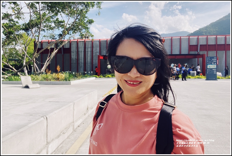 花蓮和平台泥星巴克-2020-08-04.jpg 花蓮和平台泥星巴克-2020-08-04.jpg