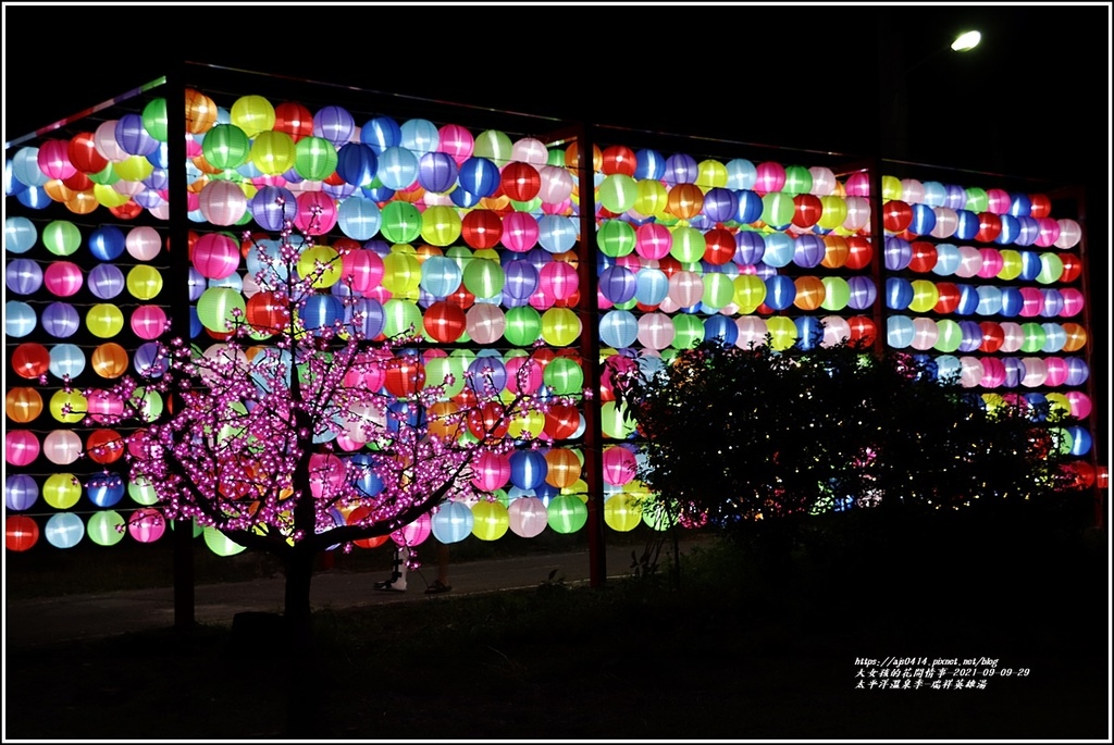 太平洋溫泉季,瑞穗溫泉區,瑞穗英雄湯,日式庭園風,燈籠光廊,情人橋,粉色櫻花,花蓮縣,瑞穗鄉,2021年太平洋溫泉