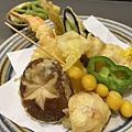 07_九井自慢_商業午餐_極海鮮天婦羅定食2_近拍.jpg