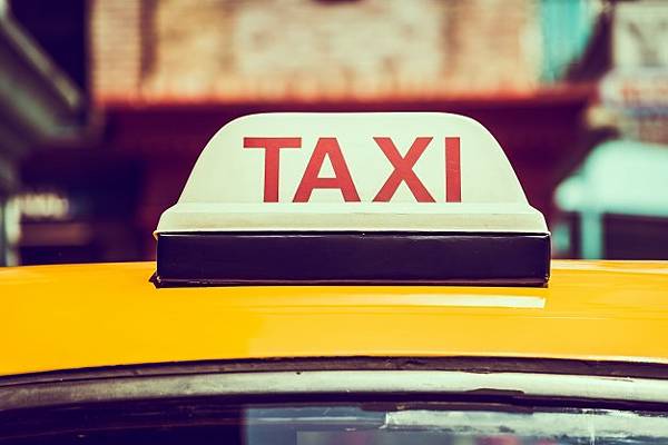 taxi-sign_1203-2239.jpg