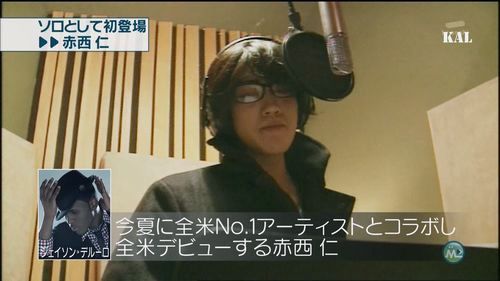 [TV] 20110218 Music Station - Jin Akanishi part (7m04s)(1280x720)(KAL)[23-53-04].JPG