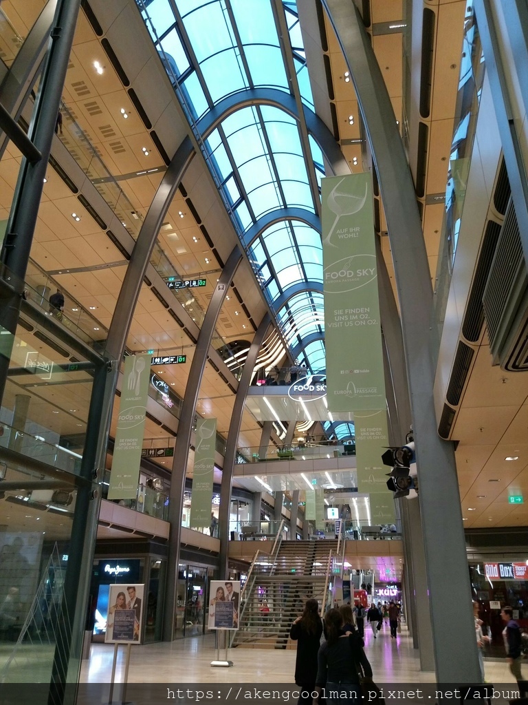 德國漢堡市中心最大的購物商場Europa Passage