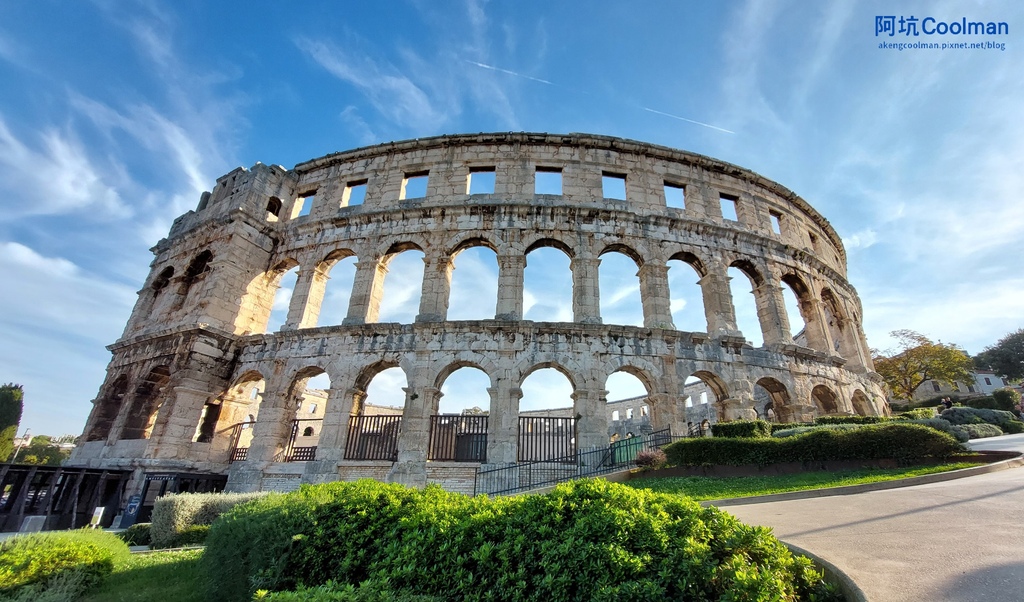 克羅埃西亞-普拉-歷史古蹟-羅馬競技場-陽光-Pula Arena