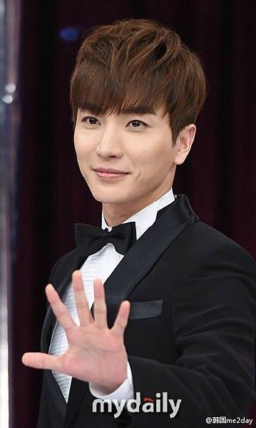 93f8d29djw1eqwxwbrbtkj20ci0kxtaj