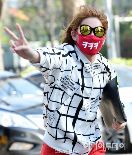 6d1a569djw1er89qj67wxj20go0jm42e