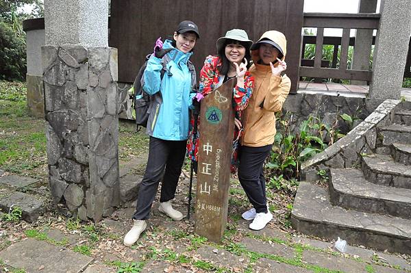 DSC_0493.JPG DSC_0493.JPG