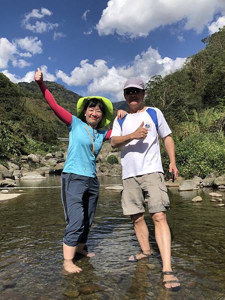 五月阿里山鐵路 - 初夏螢火蟲之旅: 迷糊步道竹林行 - 藍