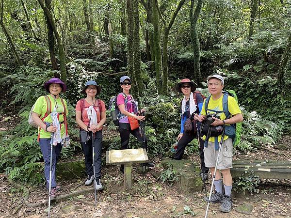 燦光寮古道和貂山古道O形走 - 夏賞荷花吃剉冰