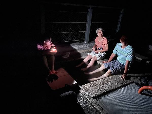 夏季蘭嶼徒步環島 - 漫遊藍色太平洋: 野銀泡冷泉 - 椰油